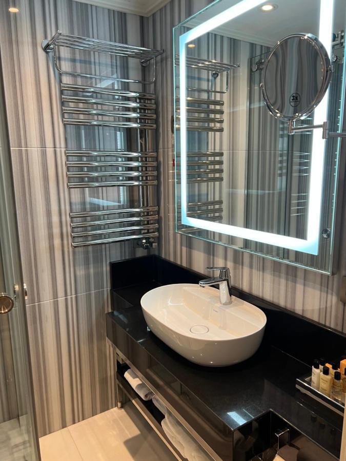 Manors Hotel Istanbul Bagian luar foto